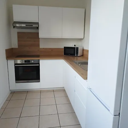 Traversant 2 Apartment *